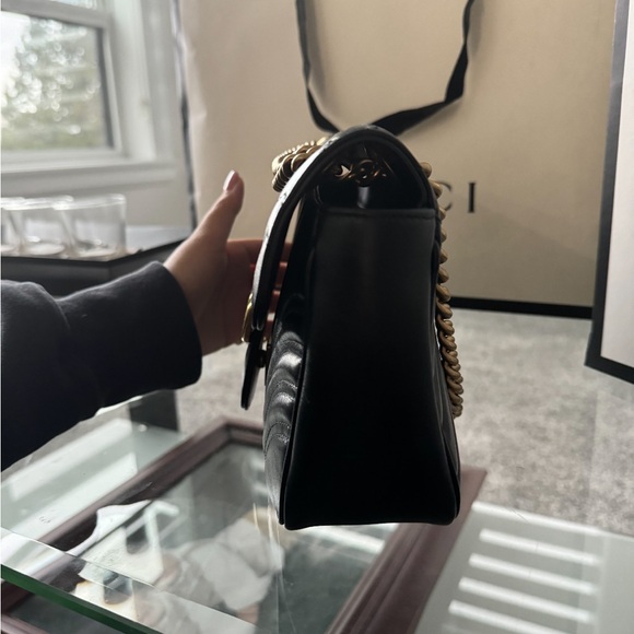 Gucci Marmont Medium Shoulder Bag - Picture 5 of 9